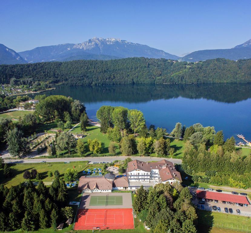 Hotel Al Sorriso Greenpark & Wellness Levico Terme Exterior photo